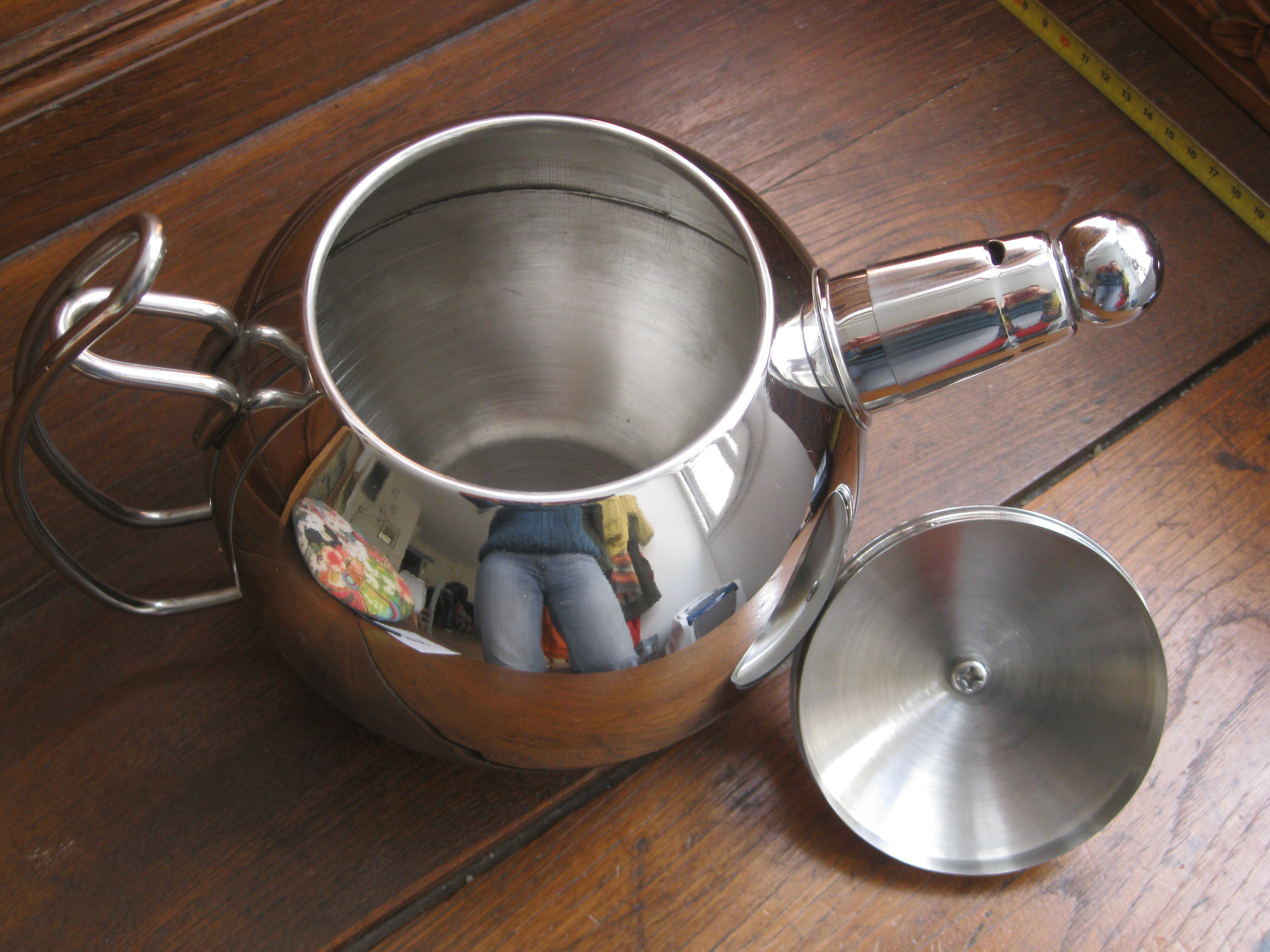 Chrome metal kettle