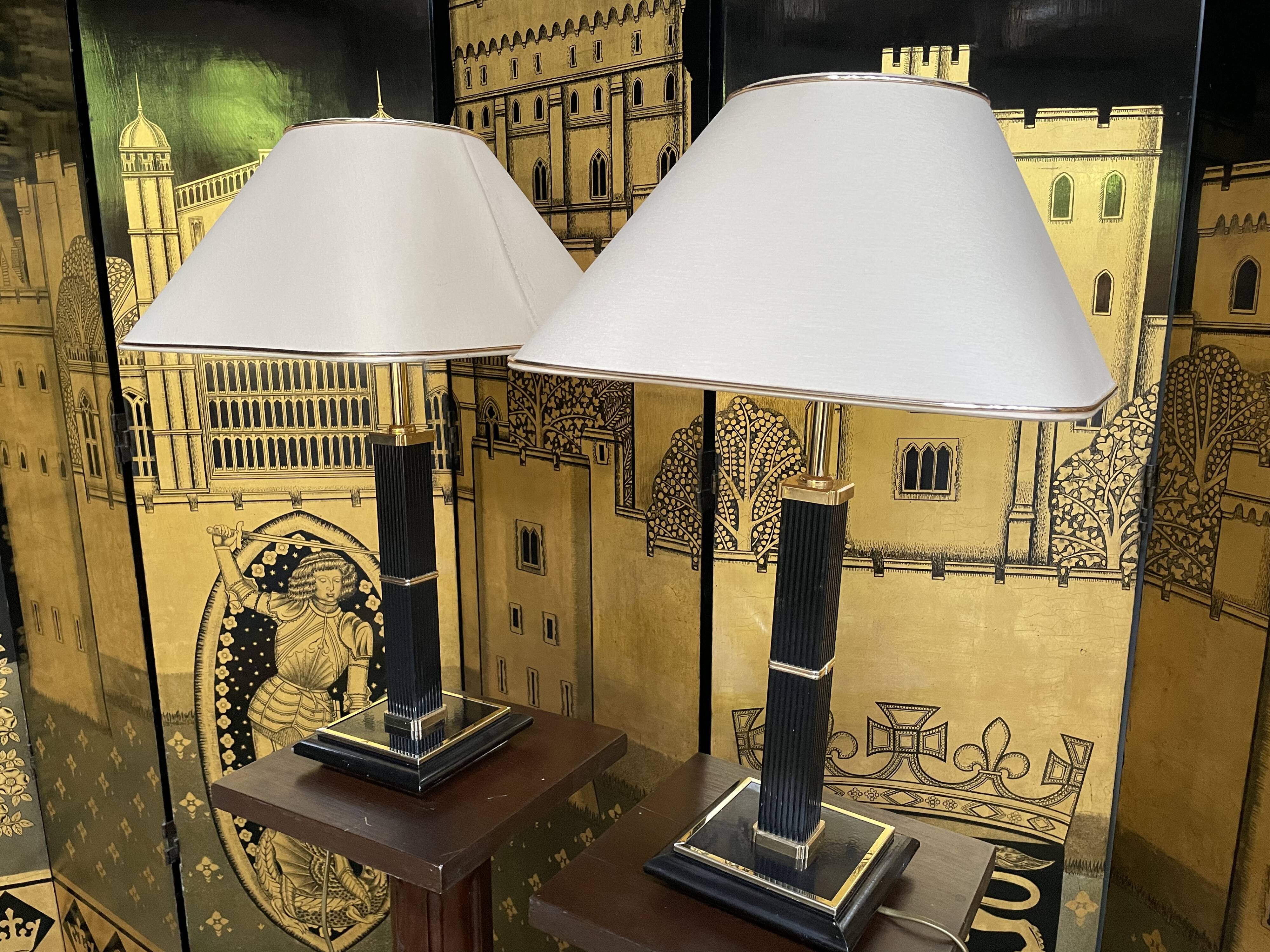 Paire de lampes « Trocadéro » par Robert de Schuytener