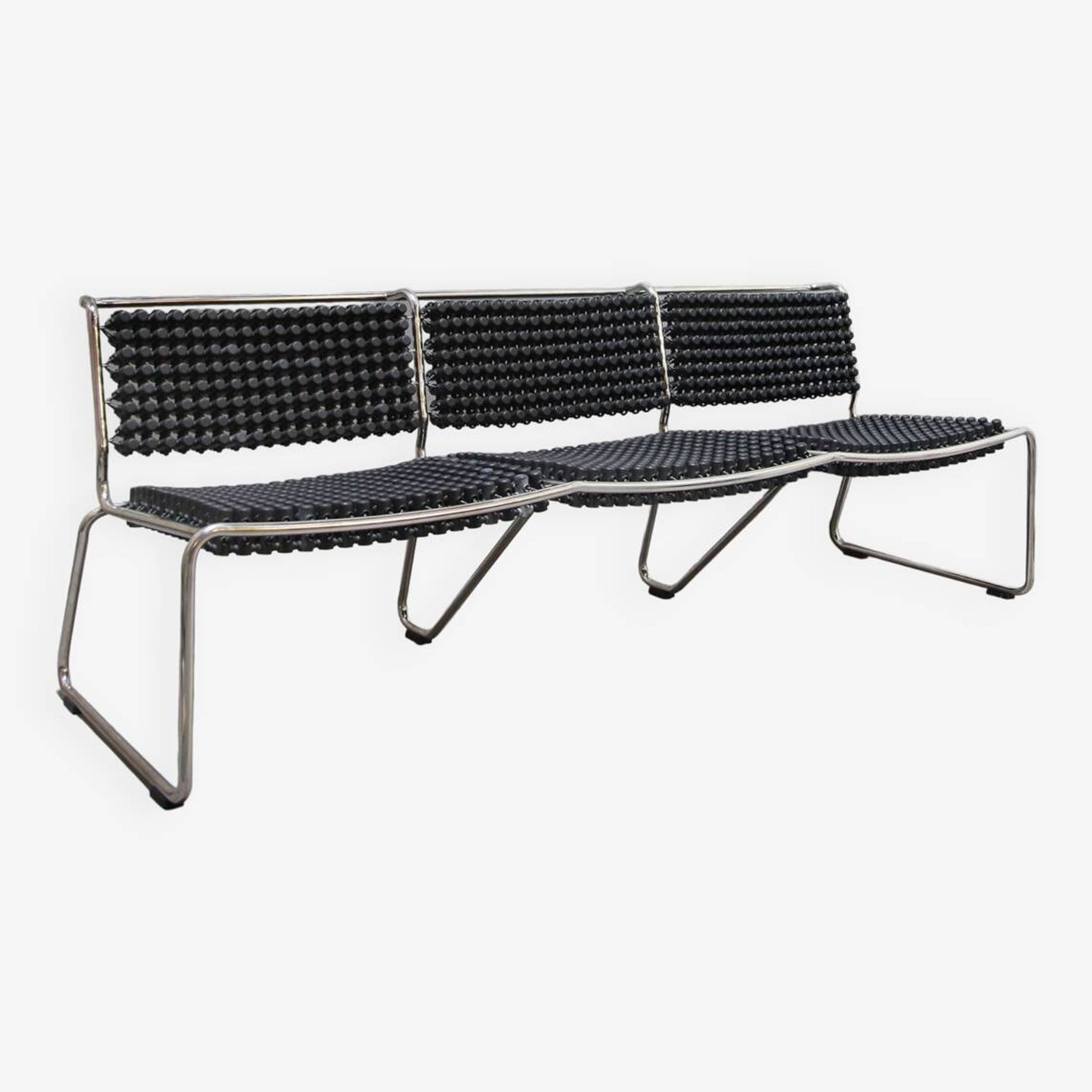Three-seater bench Accupunto Yos & Leonard Theosabrata