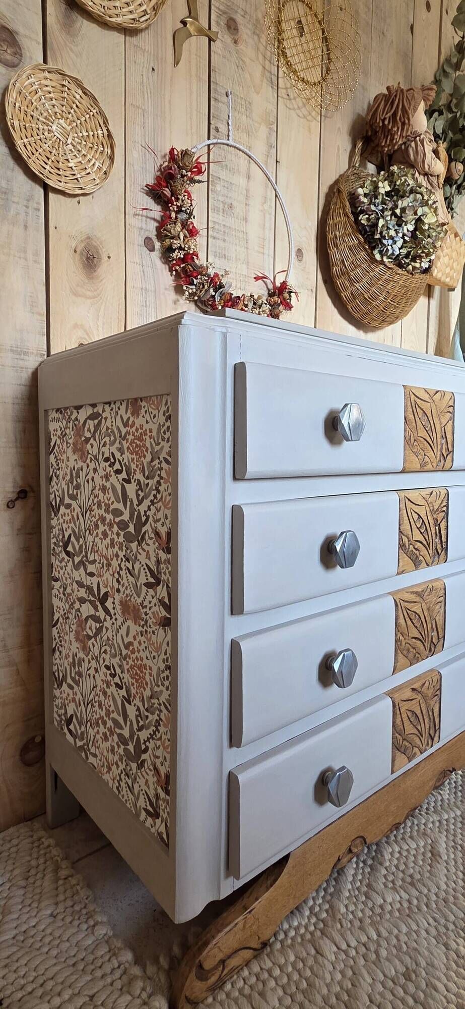 Art Deco chest of drawers with mustache feet