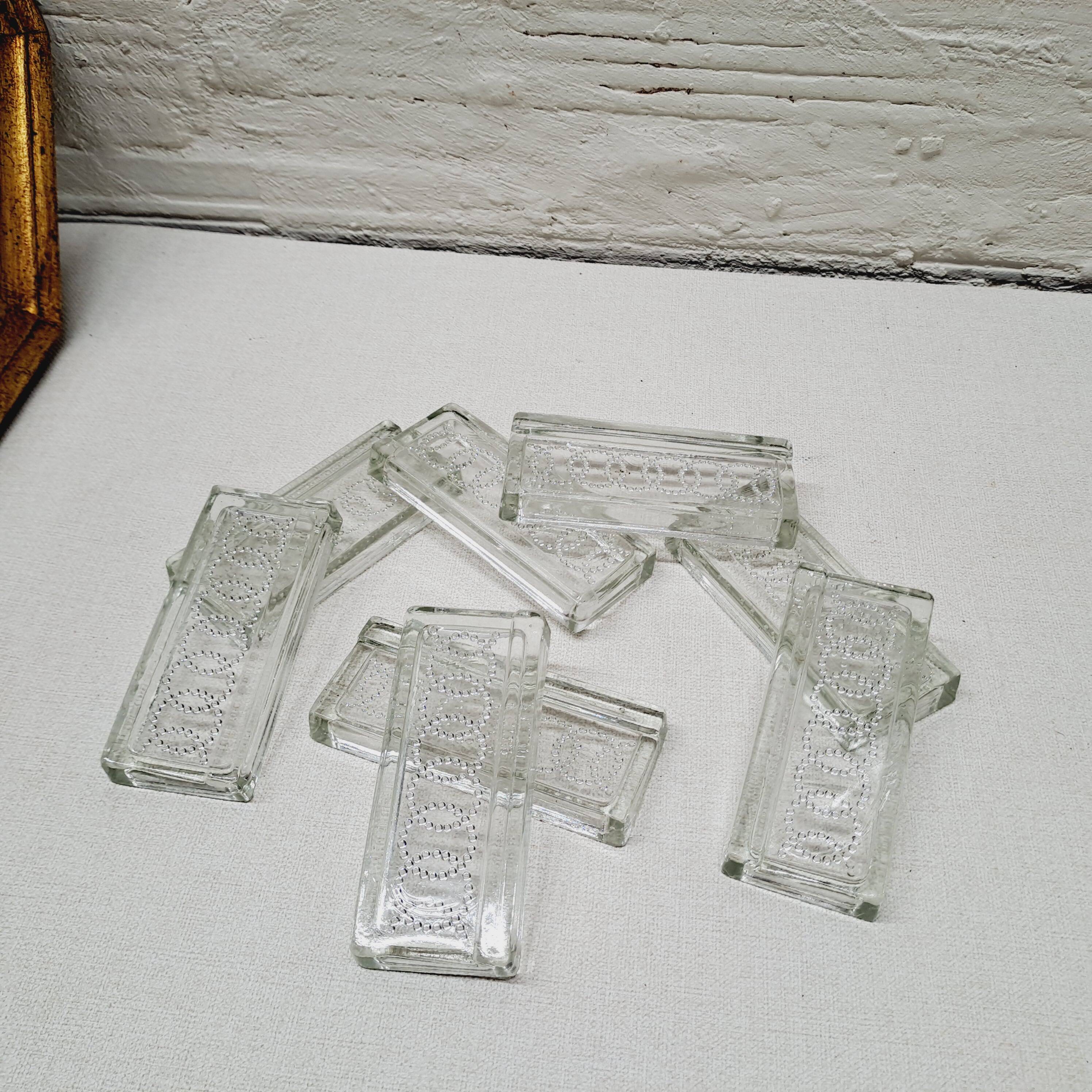 Set of 8 chiseled glass knife holders