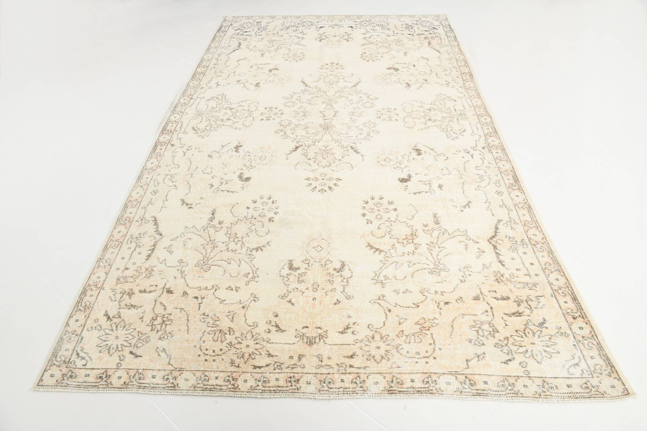 6x11 Turkish Vintage Rug, 194x331 Cm