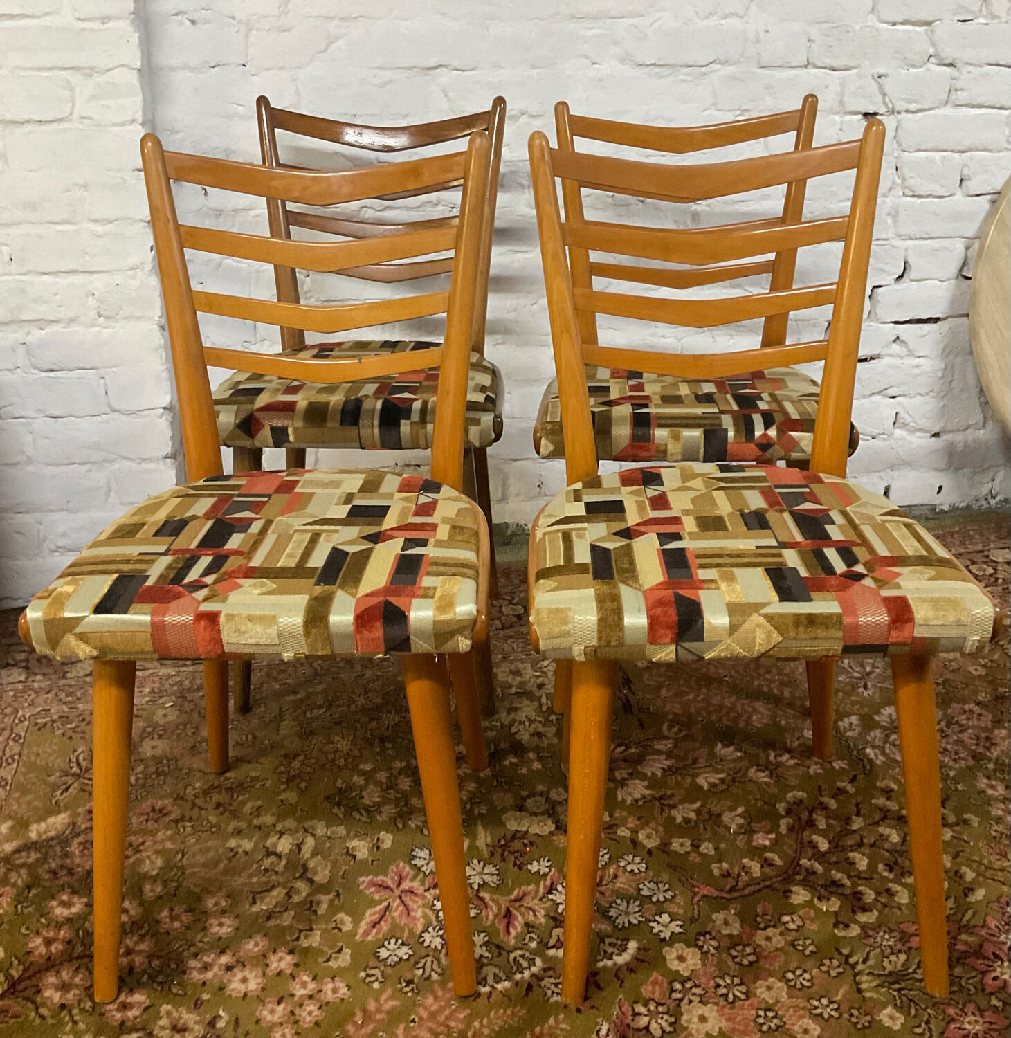 Series of 4 Scandinavian chairs from the 50s and 60s