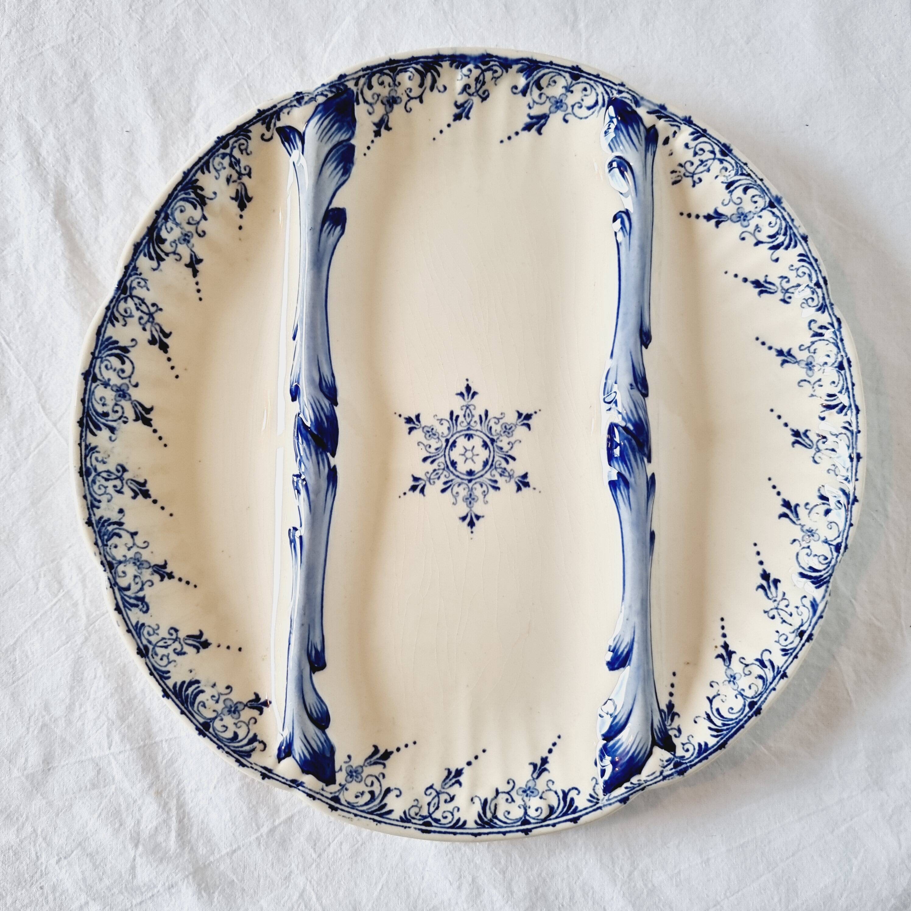 Special plate in iron earth from Sarraguemines Rouen model blue and white reliefs