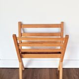 Scandinavian magazine holder