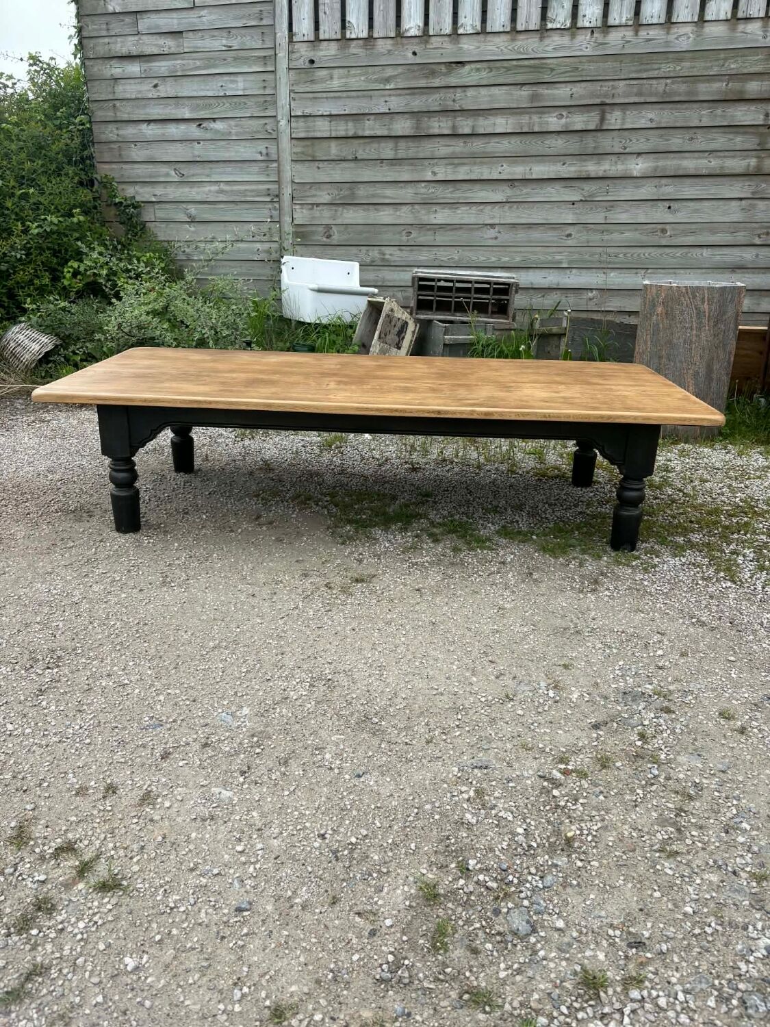 Grande table basse en bois