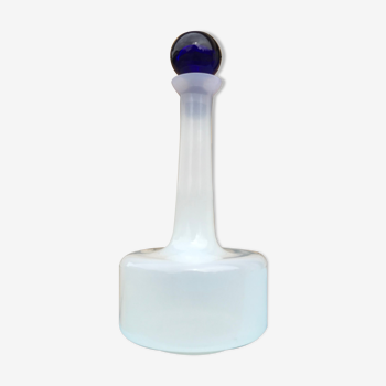 Opaline carafe