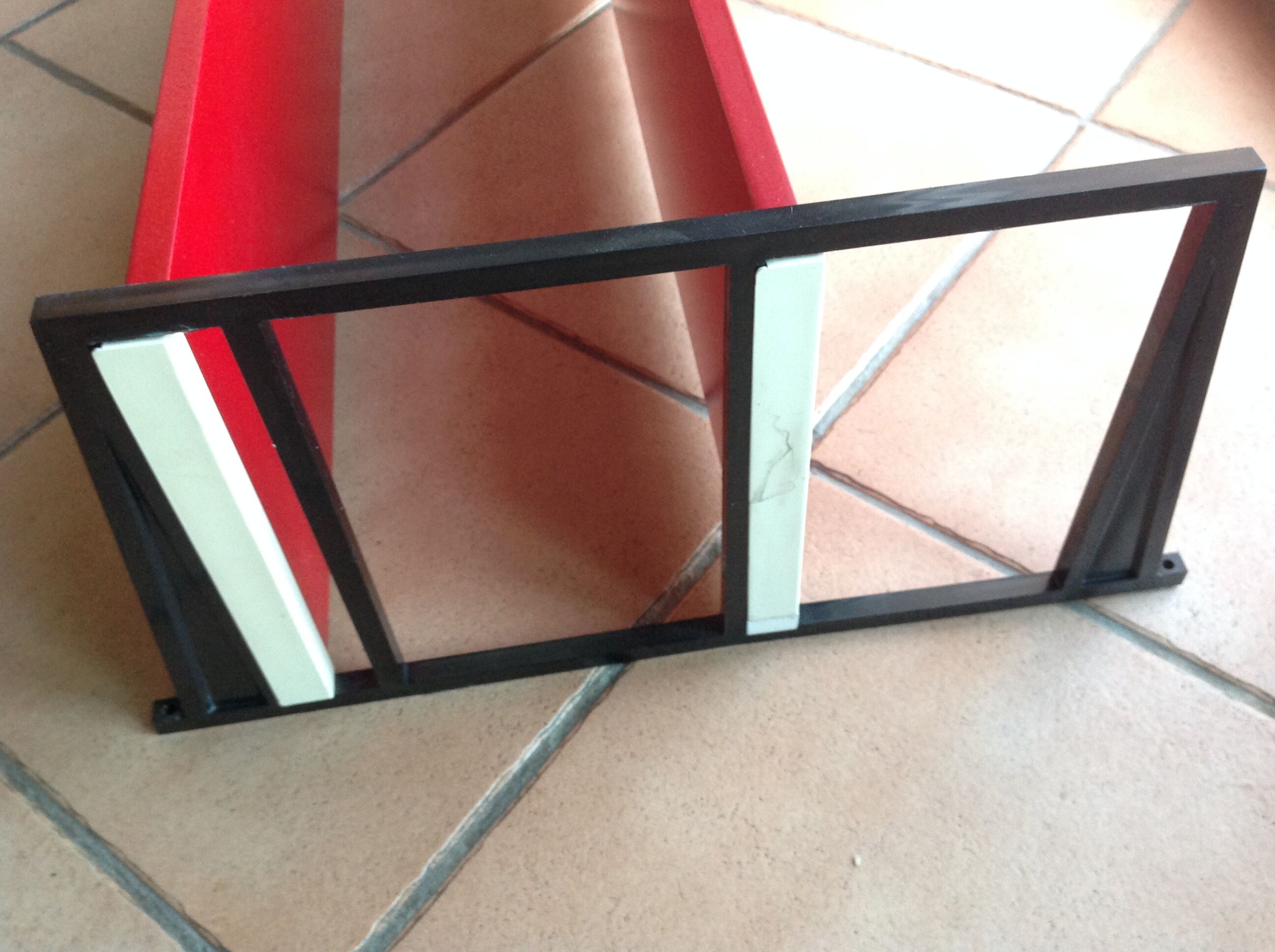 Carmine red wall flooring by Schubert Werk / vintage 60s-70s