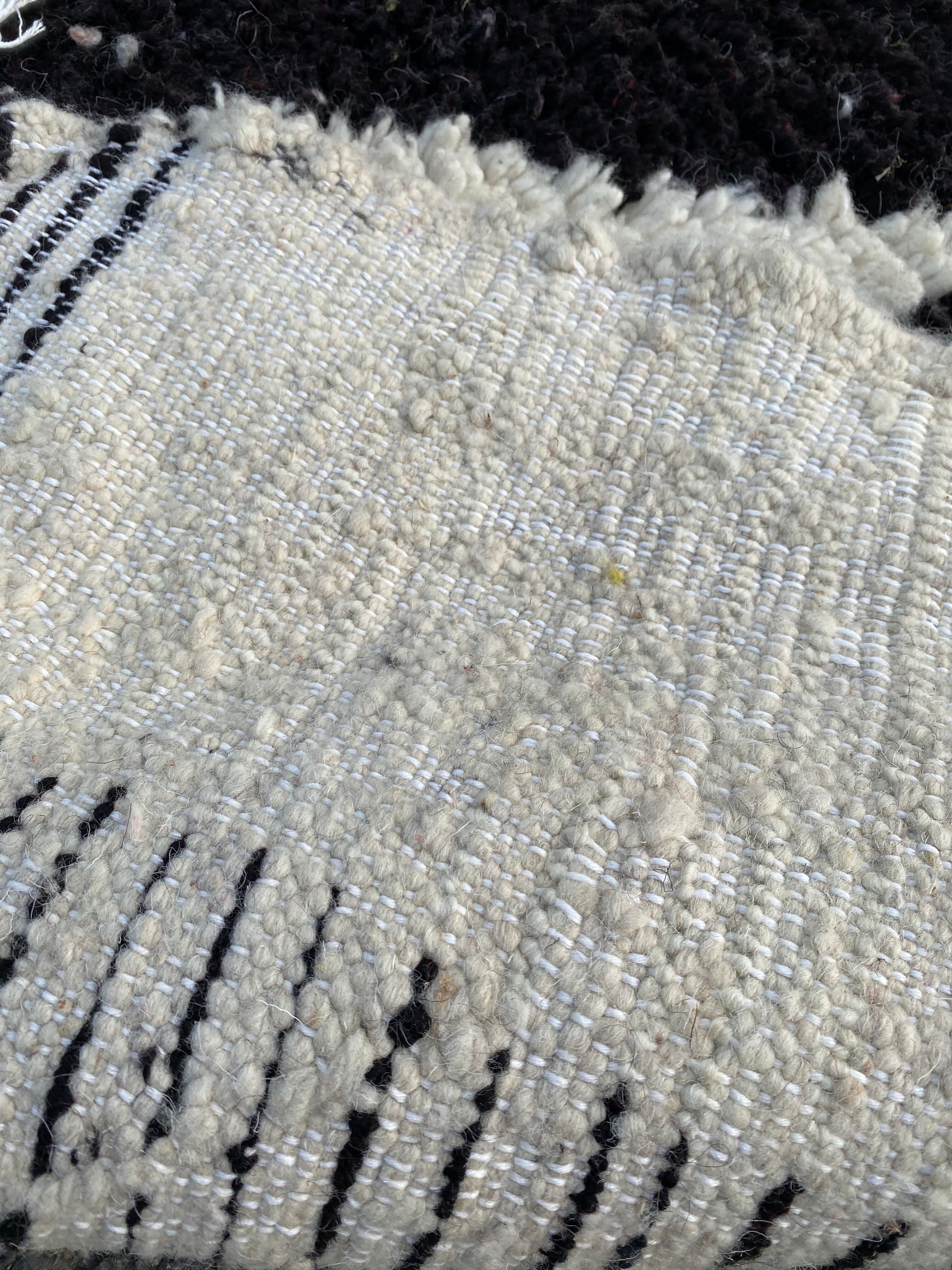 Azilal Berber carpet 150x245 cm