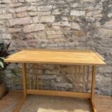 Modular coffee table