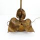 Paire de lampes florales en laiton martelé, travail français brutaliste