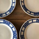 4 flat plates made of ancient earthenware