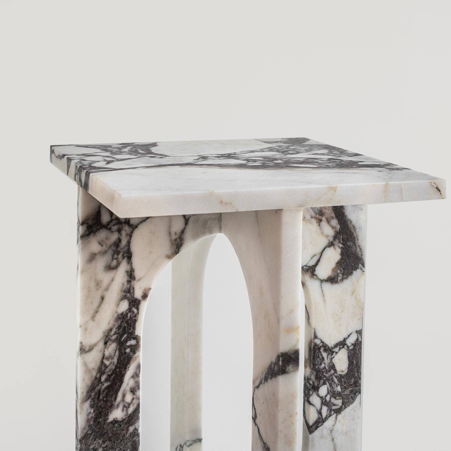 Table d'appoint en marbre Calacatta "BOND"