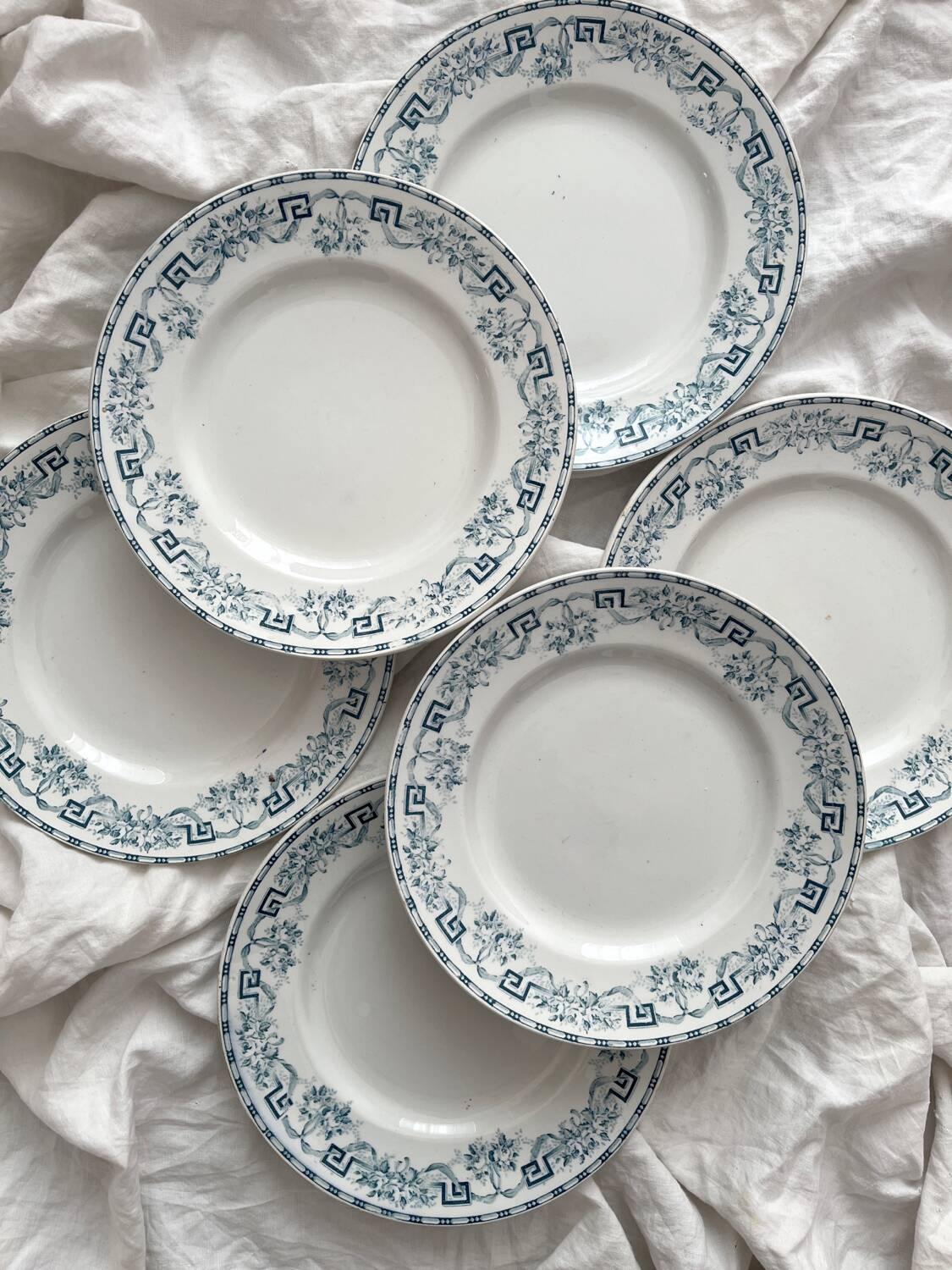 6 flat plates in iron earth “Athens” Saint Amand and Hamage