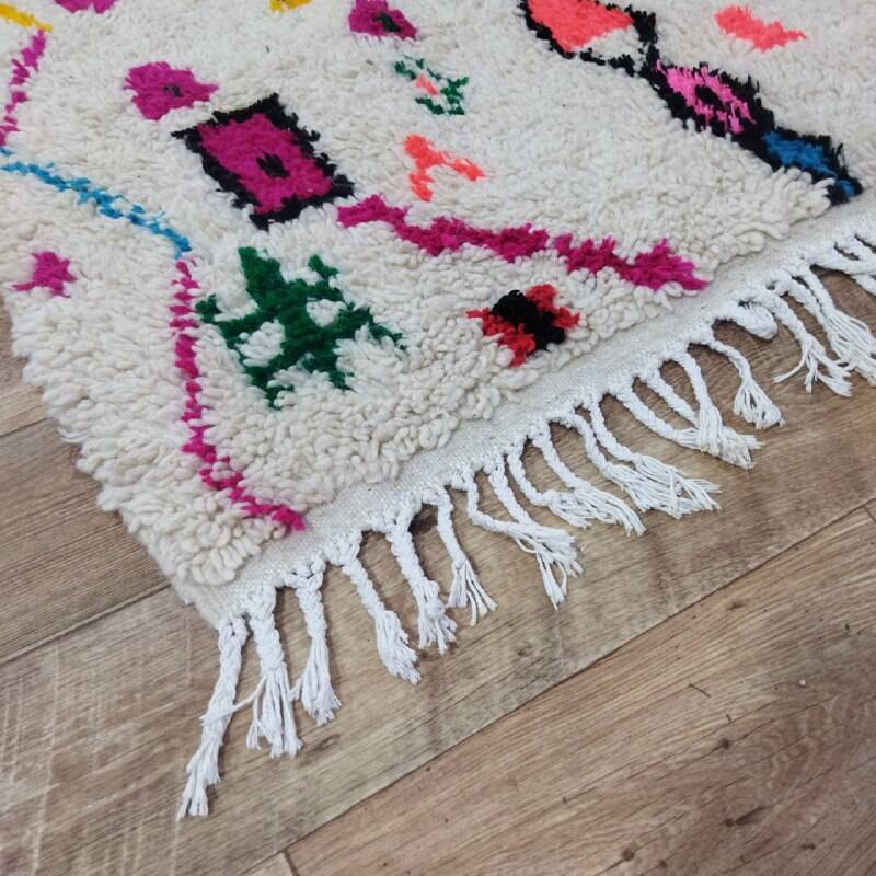 Handmade wool Berber rug 235x140 m