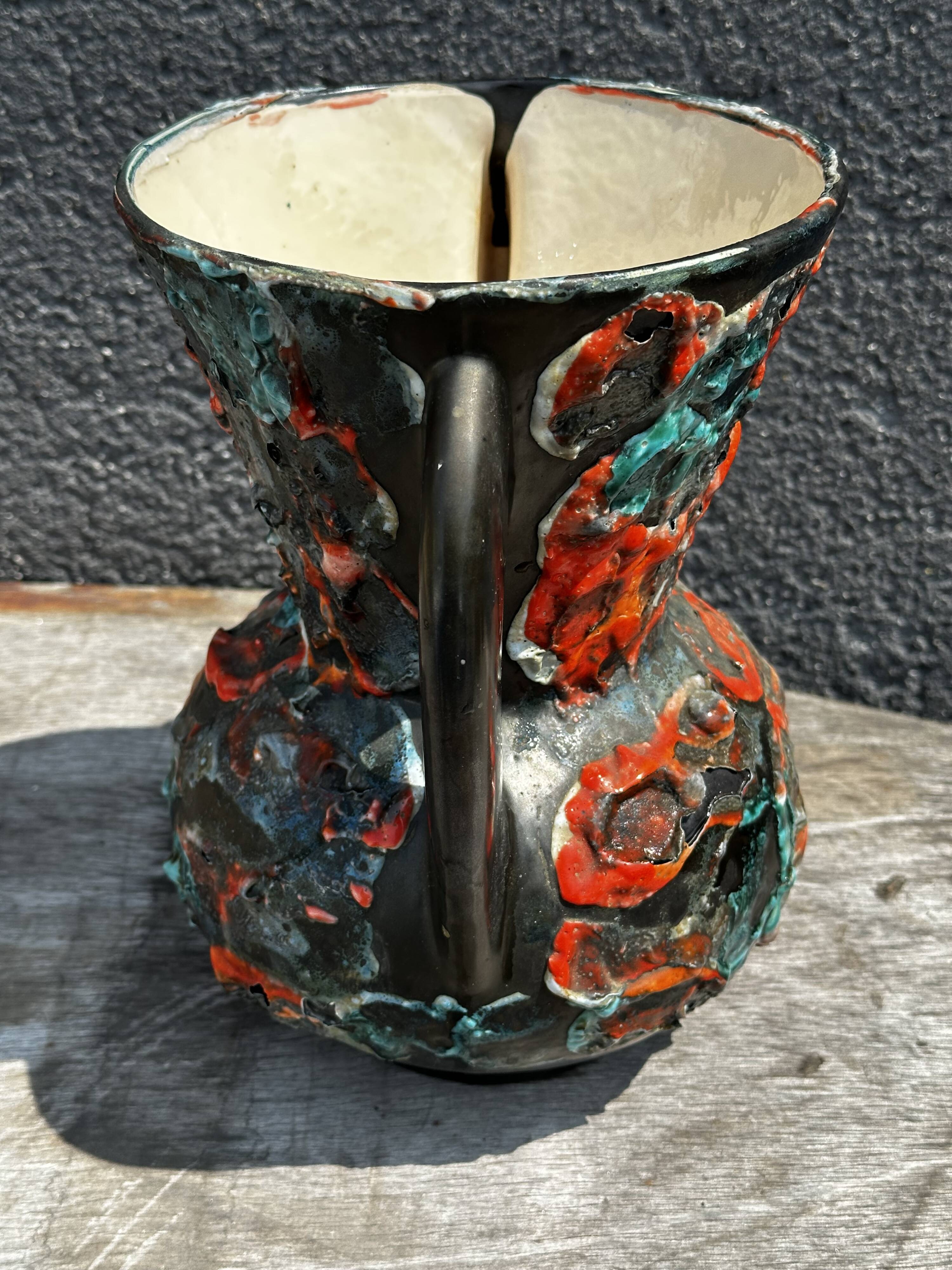 Rocaille amphora vase, Fat Lava