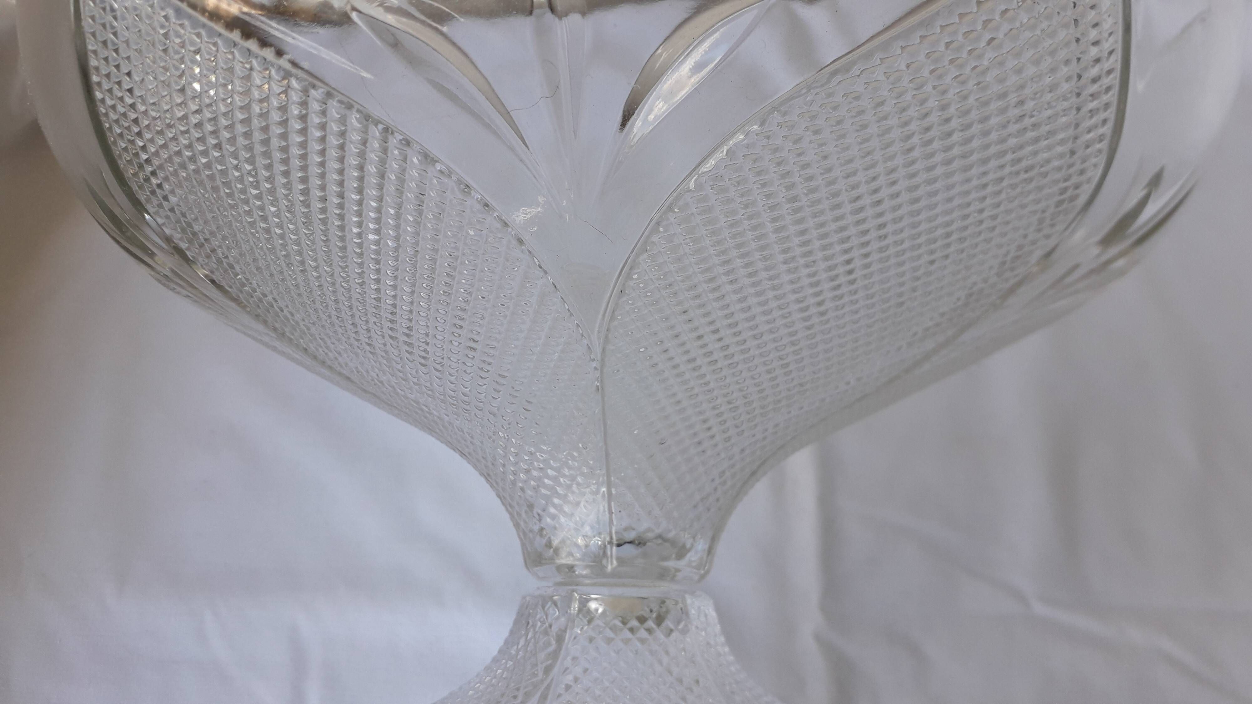 Coupe sur pied en verre
