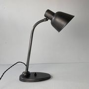 Ancienne lampe de bureau Bauhaus « Bur » modèle 2700