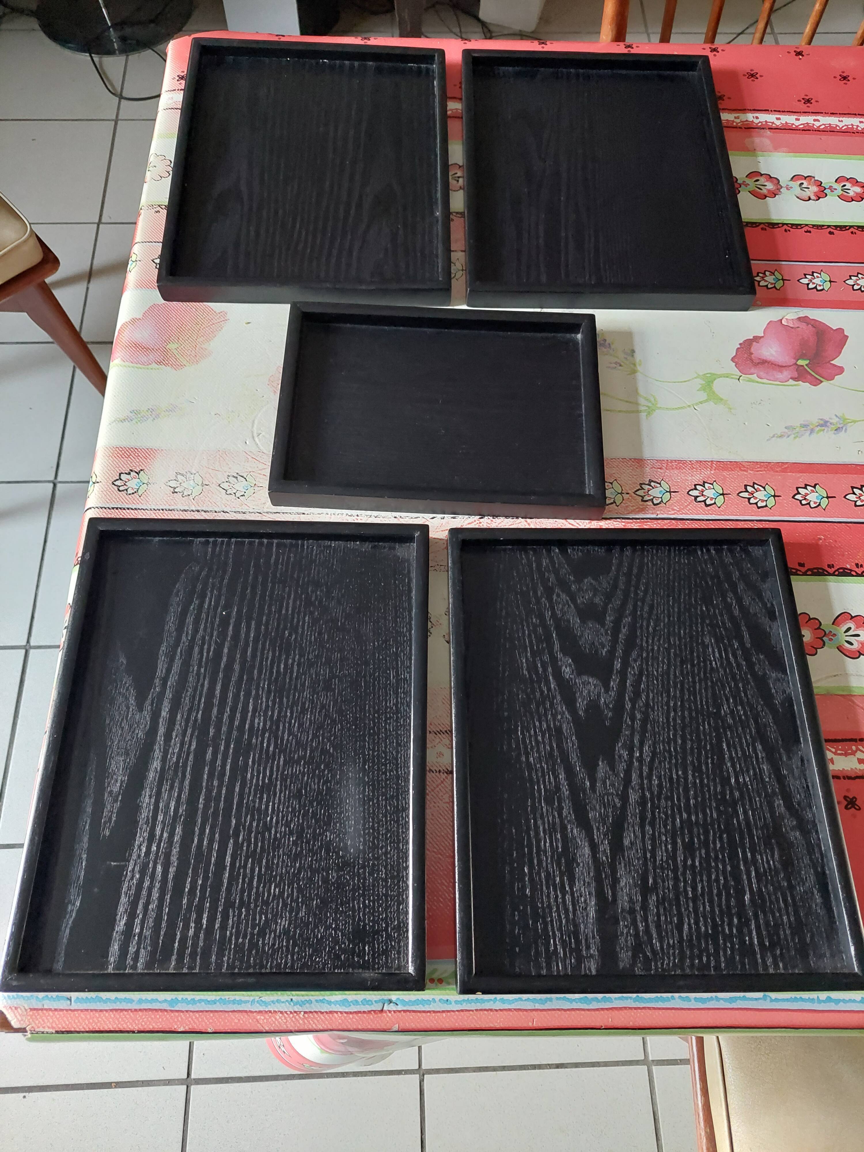 Set of 5 rectangular wooden serving trays
