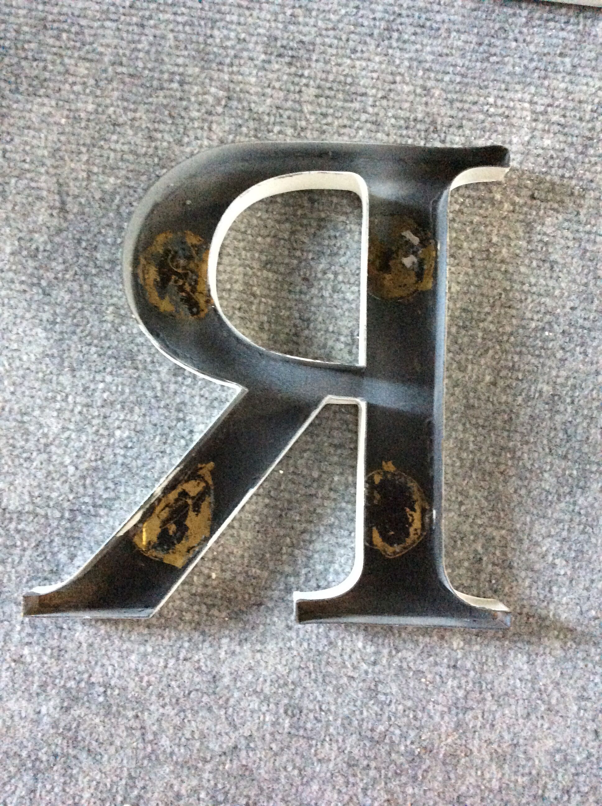 Teaches letter