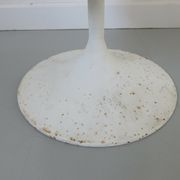 Enamelled tole paper basket, tulip foot 60 70