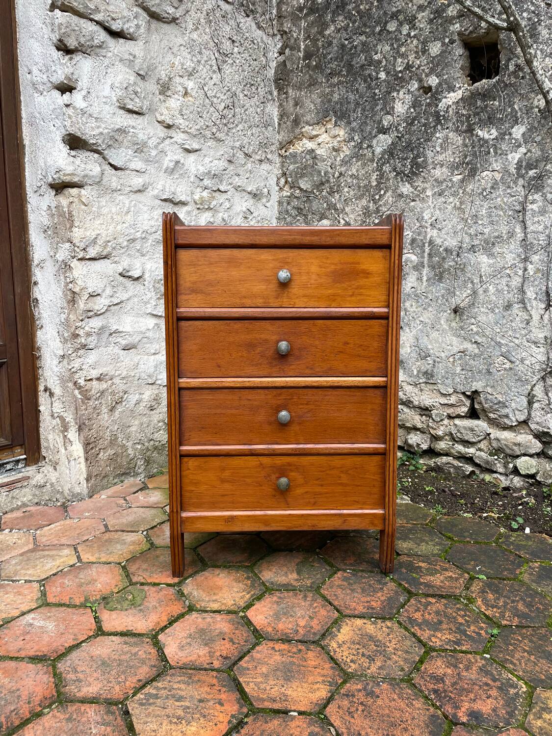 Vintage chest of drawers