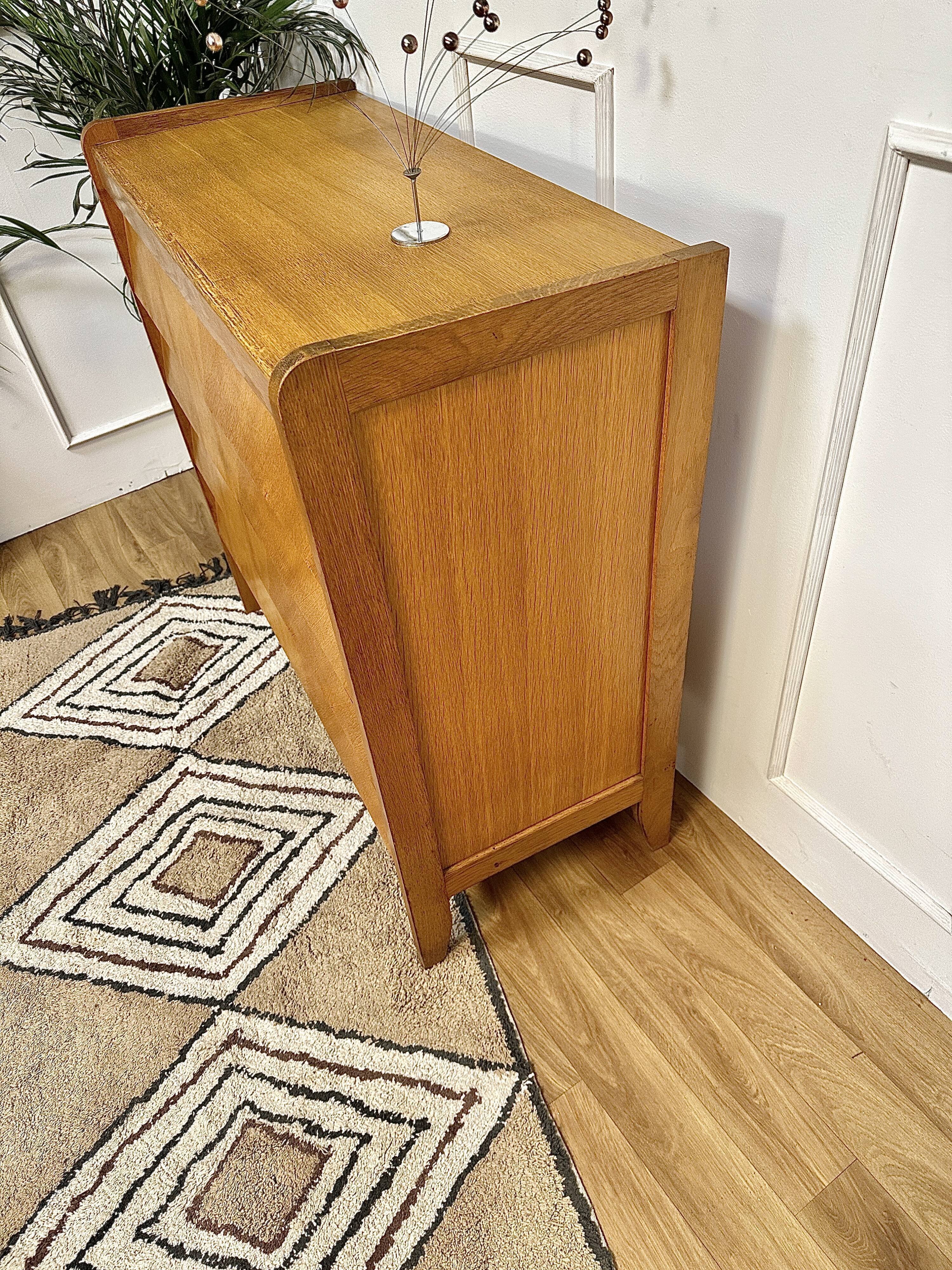 Scandinavian chest of drawers inclined drawers