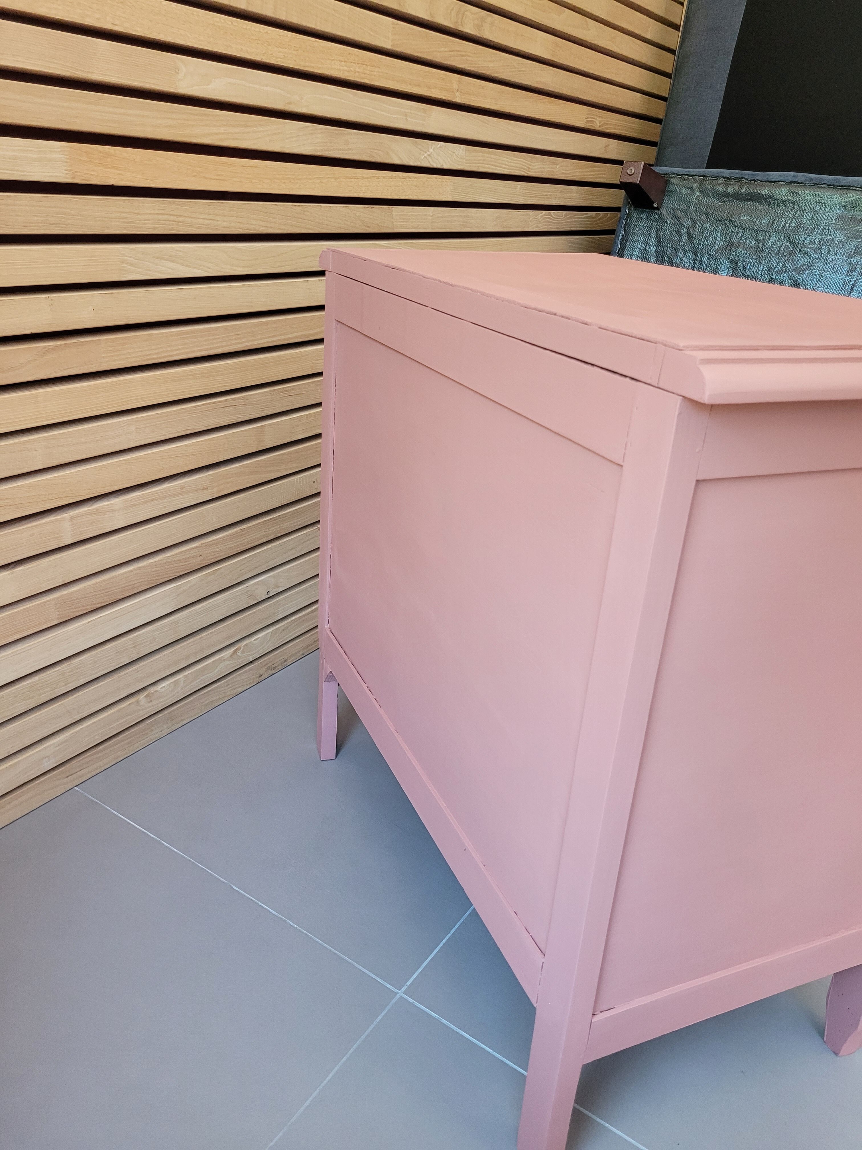 Vintage art deco dresser