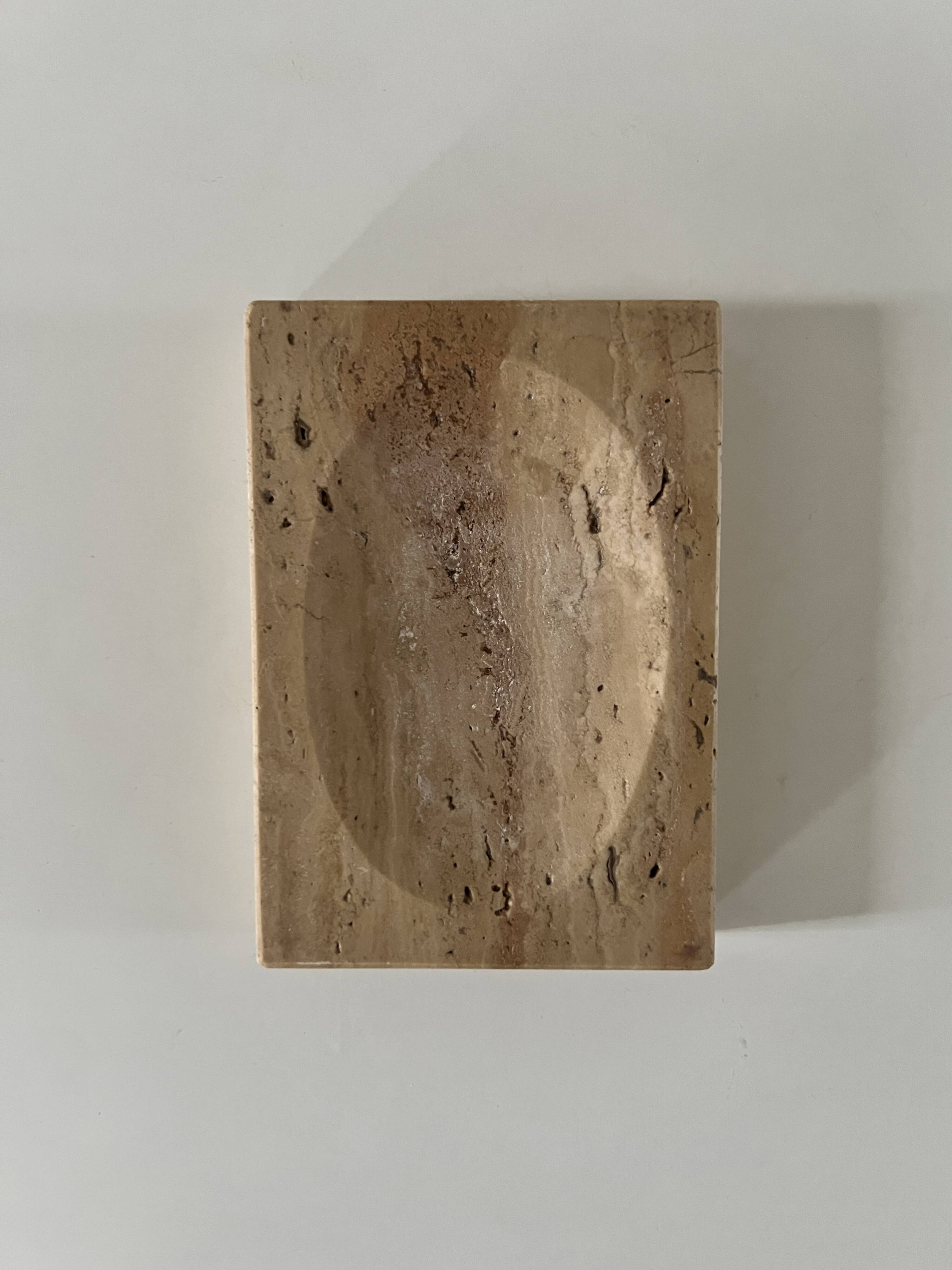 Travertine soap dish / pocket emptier, Italy 1970