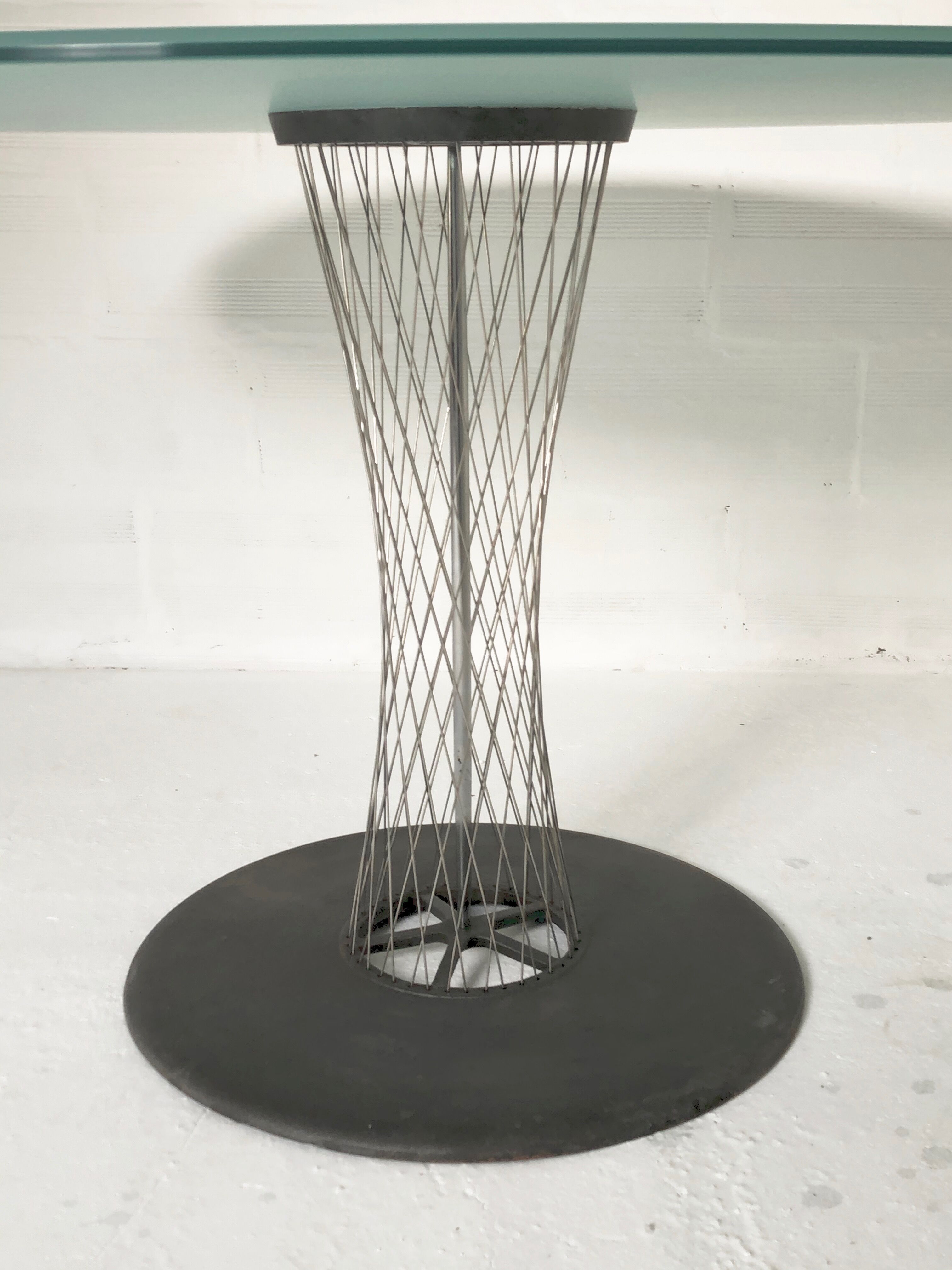 Glass Roundtable by Andreas Ssteriko - B-B italia