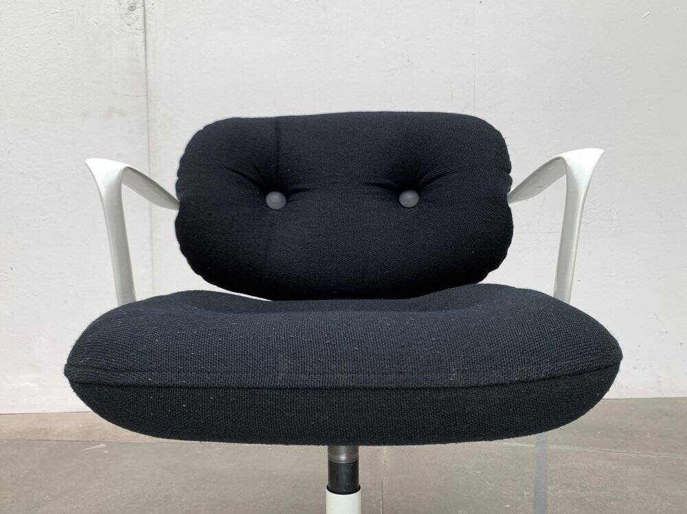 Space Age 2038 swivel armchair by Bruce Hannah & Andrew Morrison for Knoll International, 1970s.