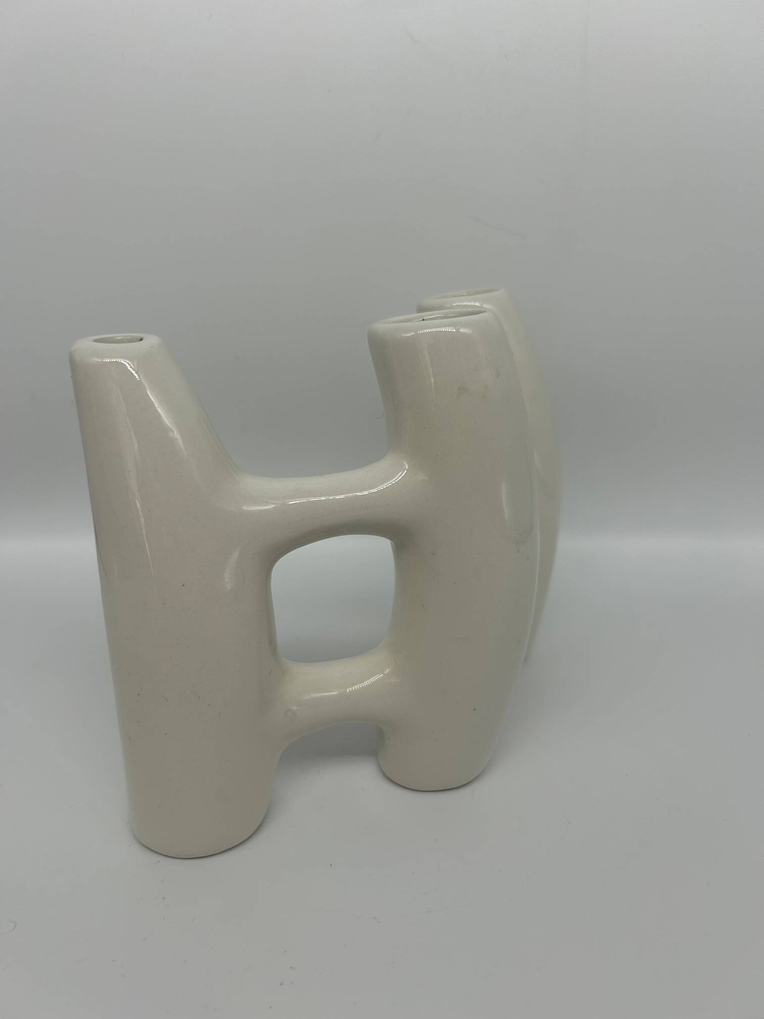 Brutalist vase in white ceramic