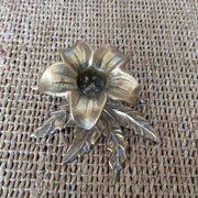 Bougeoir fleur en bronze doré