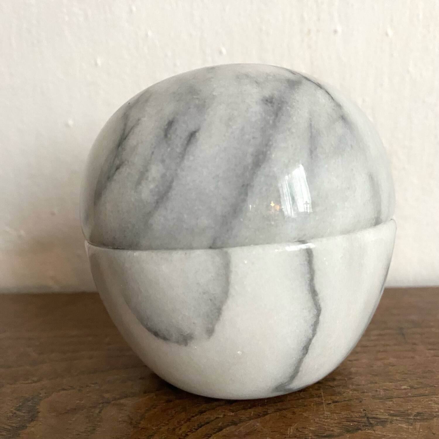 Marble ball ashtray