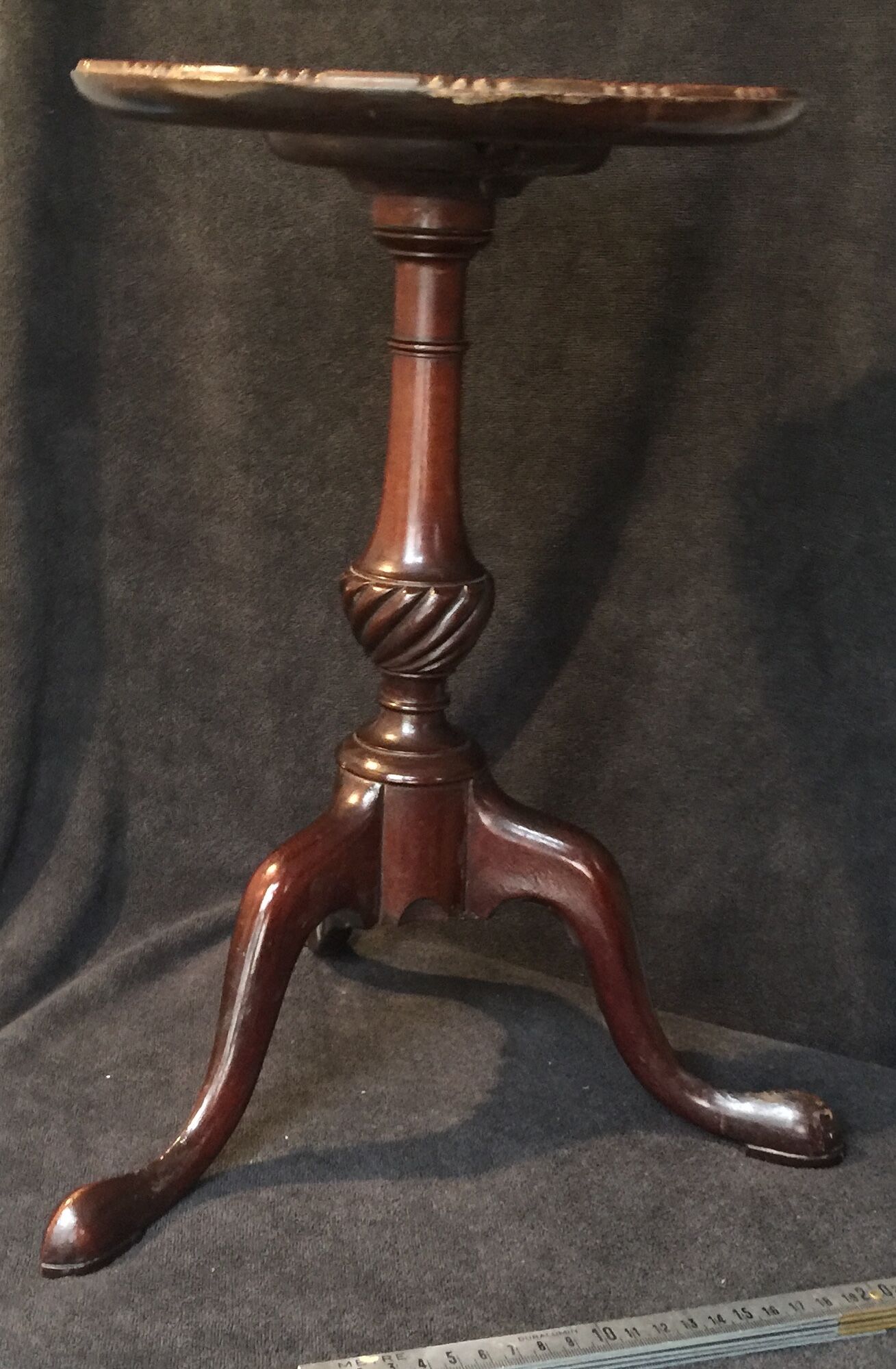 Small 19th-century English mahogany tripod pedestal
