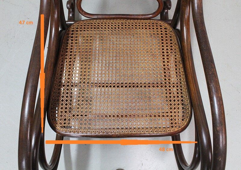 Rocking chair and his foot rest, in beech 1900