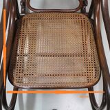 Rocking chair et son repose pieds, en hêtre 1900