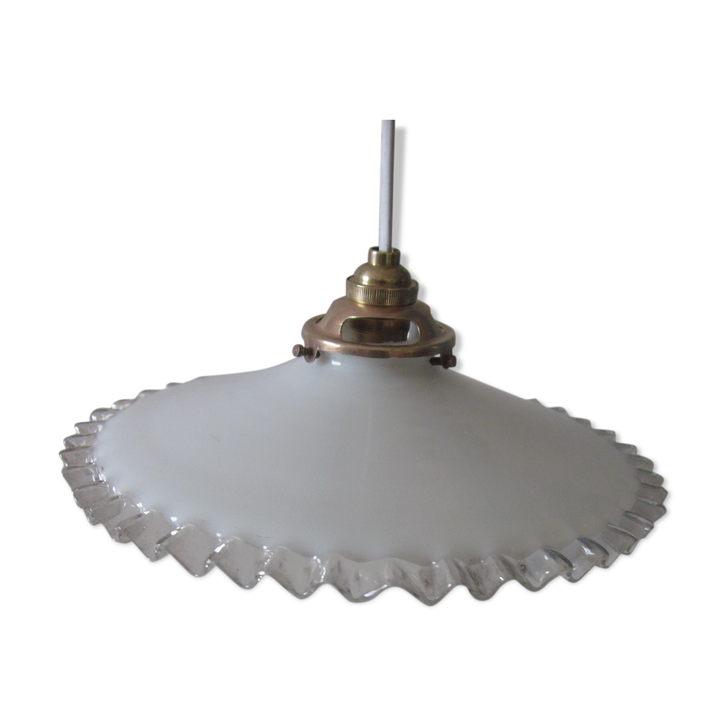 Old hanging in opaline dentelè