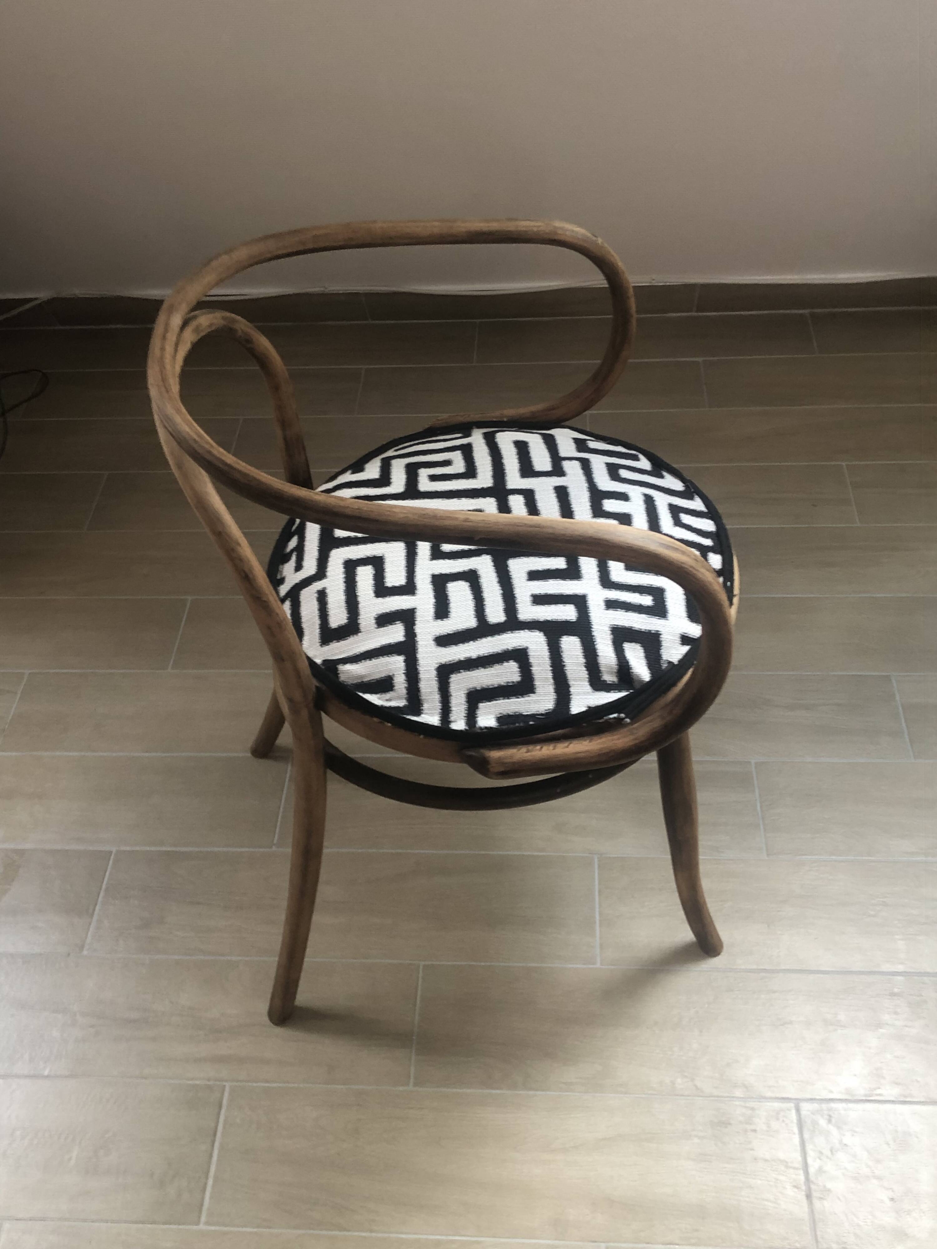 Fauteuil Thonet modèle Le Corbusier