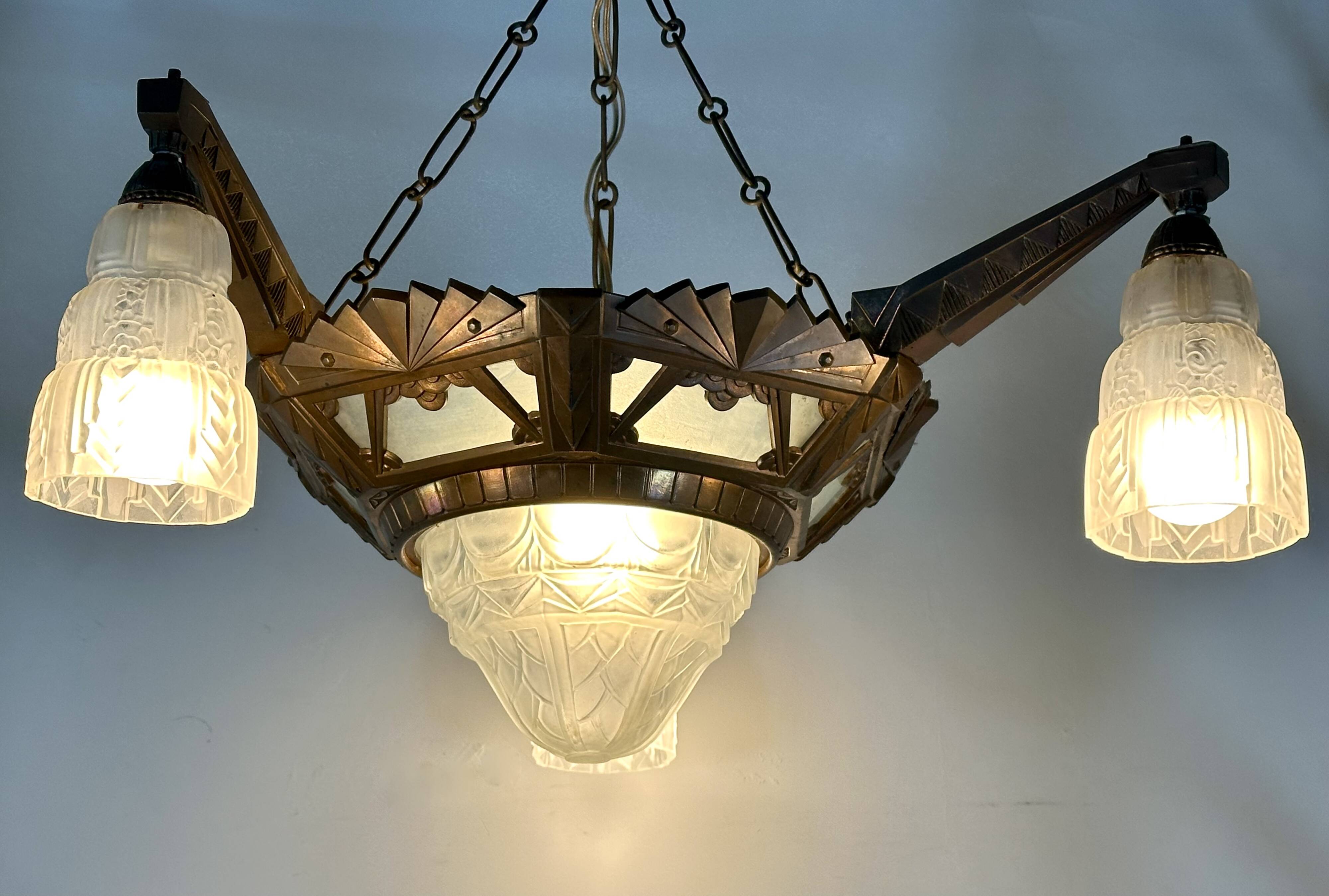 Art Deco chandelier with 4 lights, 1930.
