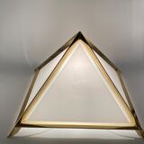 Lampe de table pyramidale en laiton doré, Christos, Italie 1970