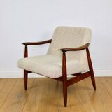 Vintage armchair GFM 300-202 design J.Kedziorek Loft 70s vintage beige boucle lamb - 2 pieces available
