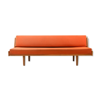 Daybed GE-258 en chêne par Hans J. Wegner