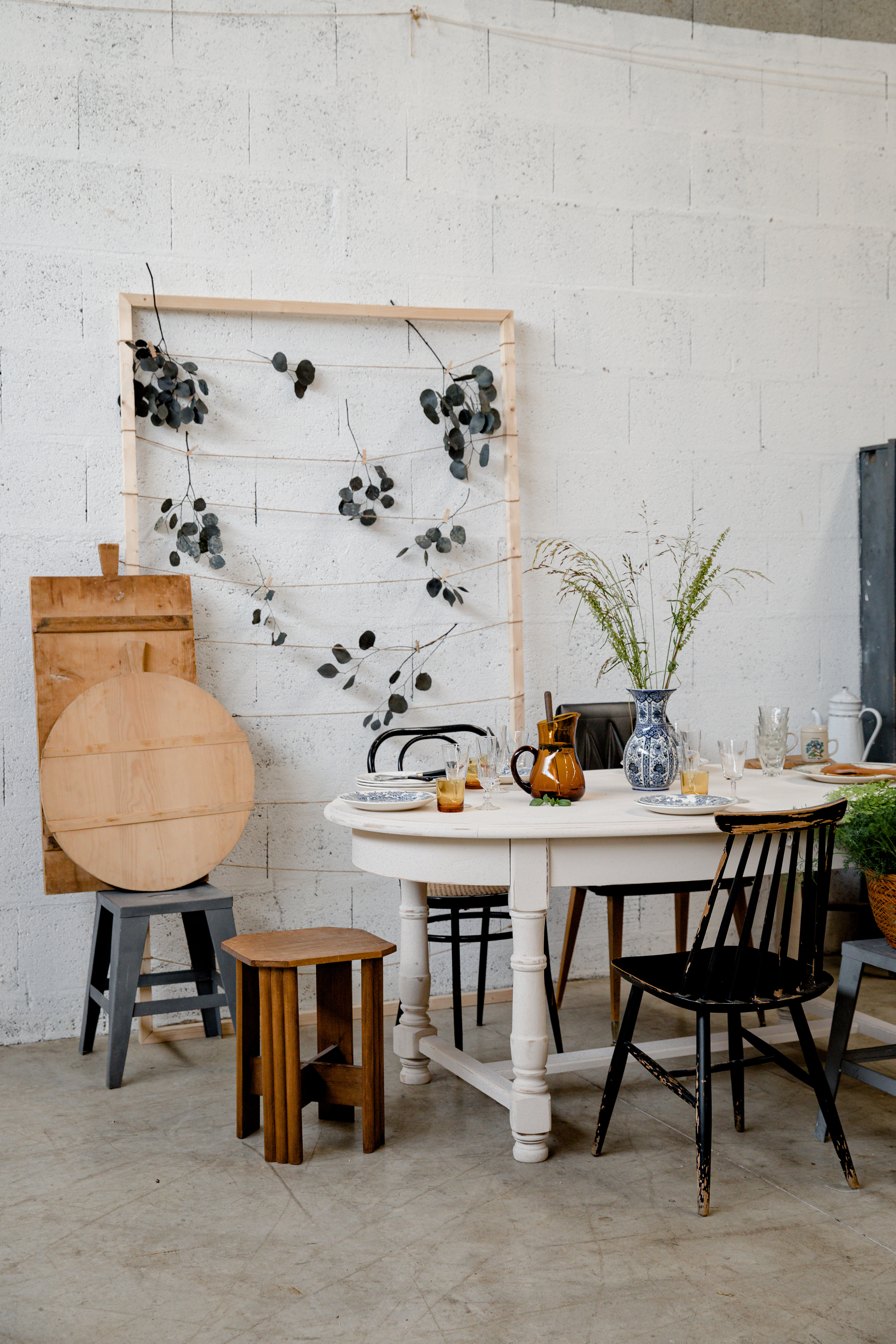 Oval solid wood table "Café Crème" Kumquat