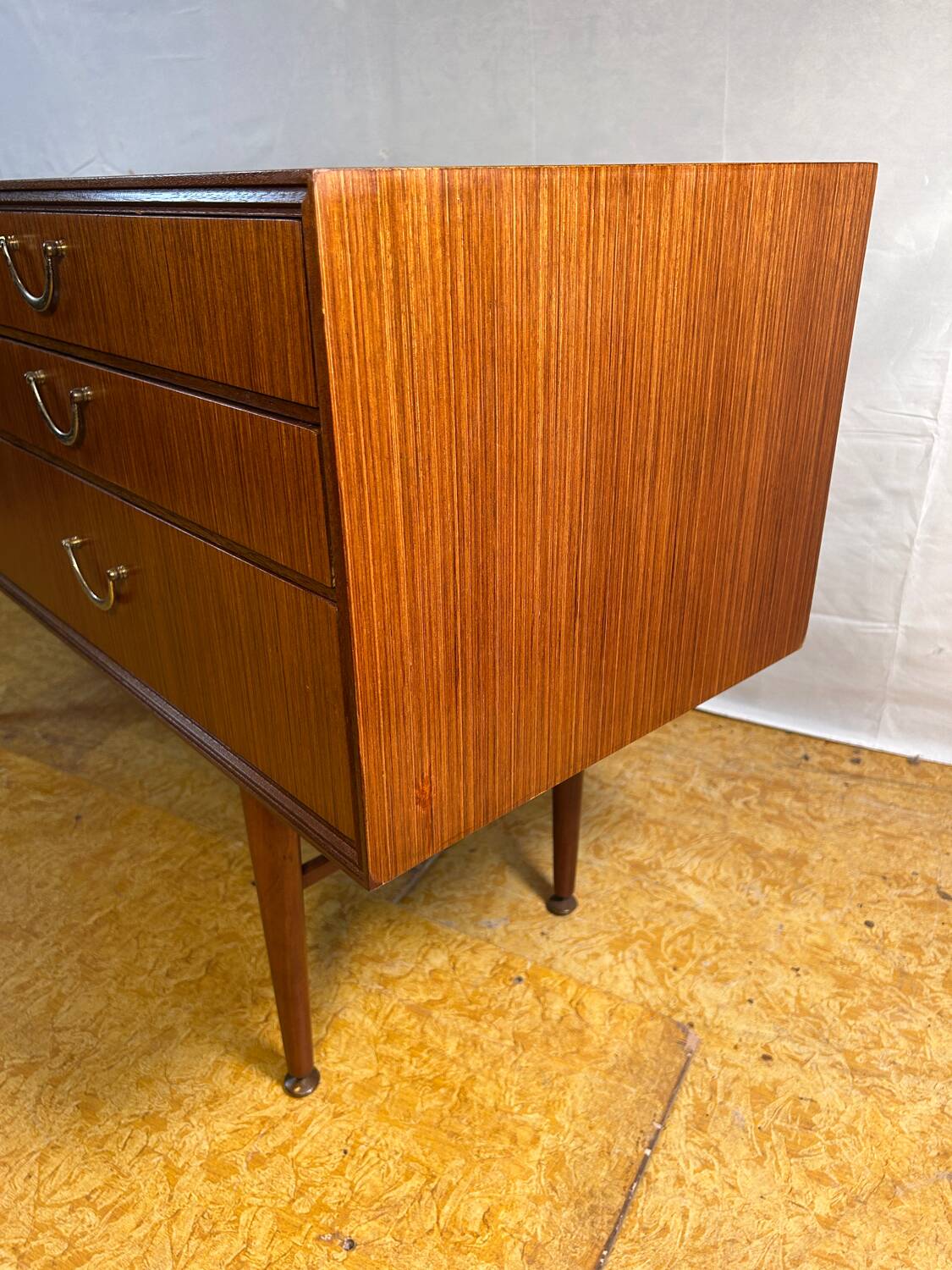 Mid-Century Retro Vintage Teak Sideboard/Chest of Drawers 1960
