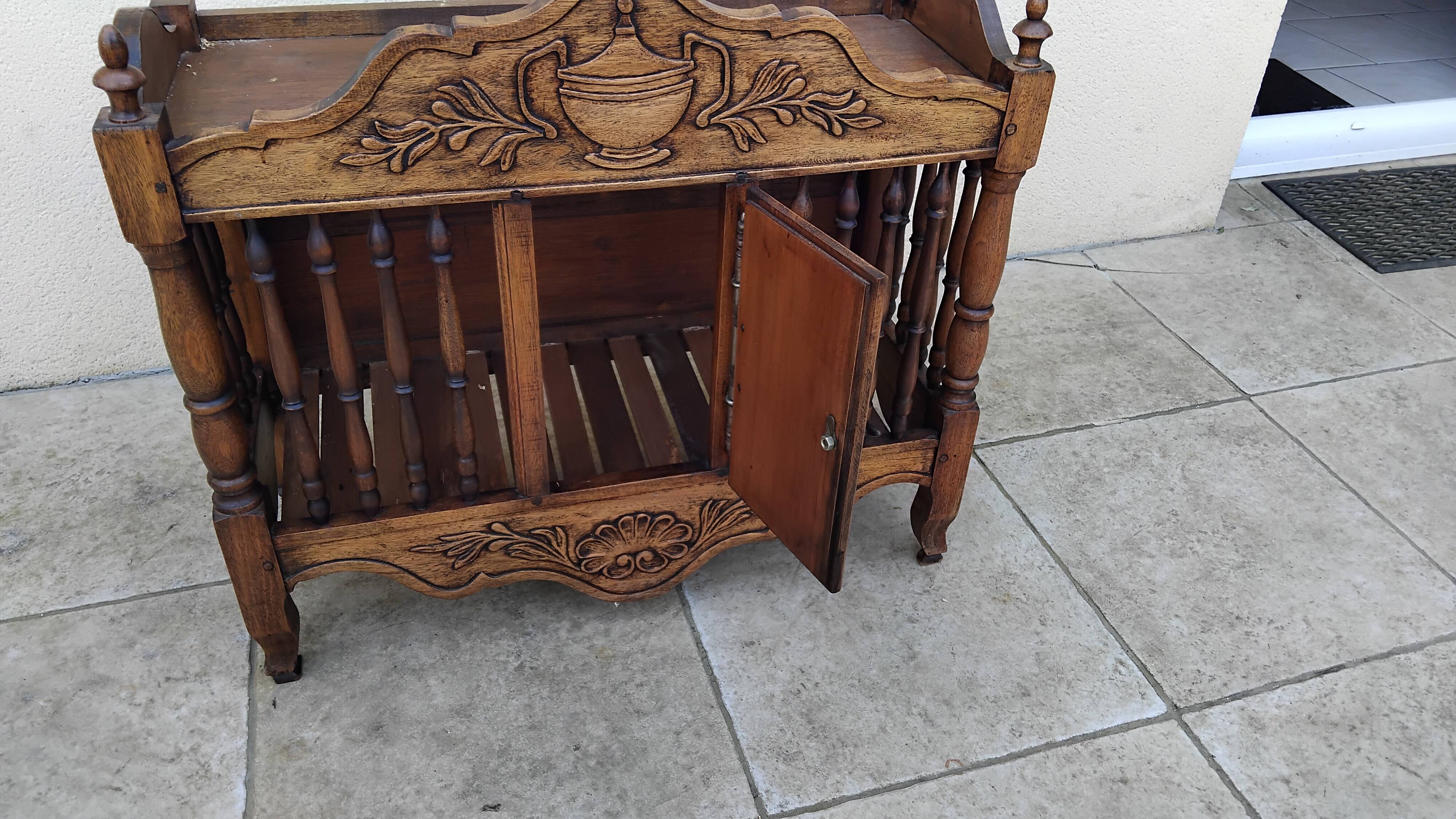 Provençal bread basket