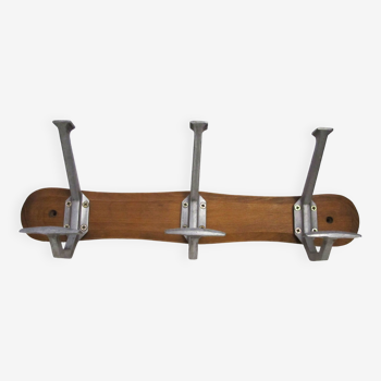 Wall-mounted coat rack in wood and metal with 3 hooks