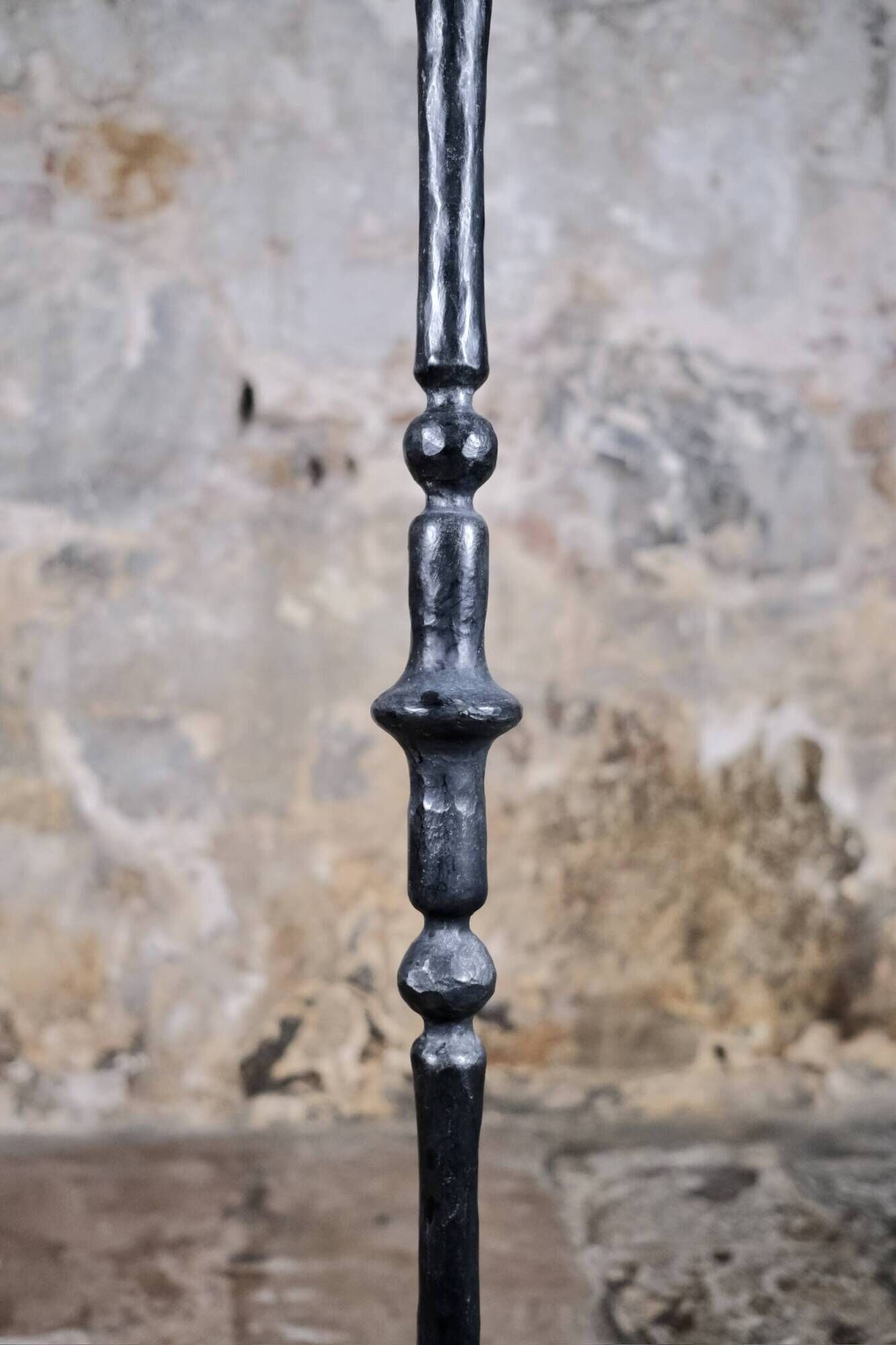 Lampadaire en fer forgé martelé, Bretagne, France, 1980s