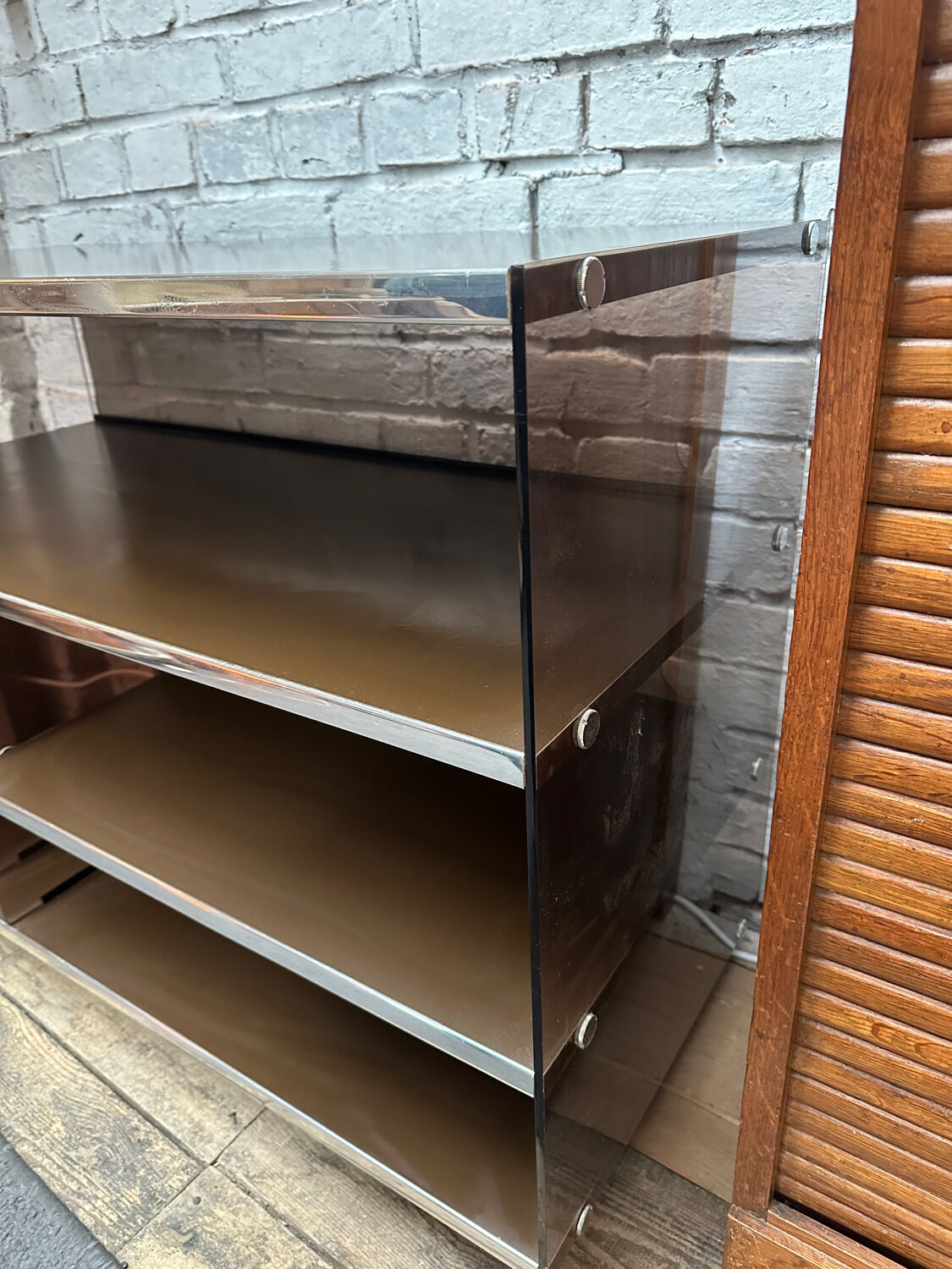 Hi-fi furniture plexiglass