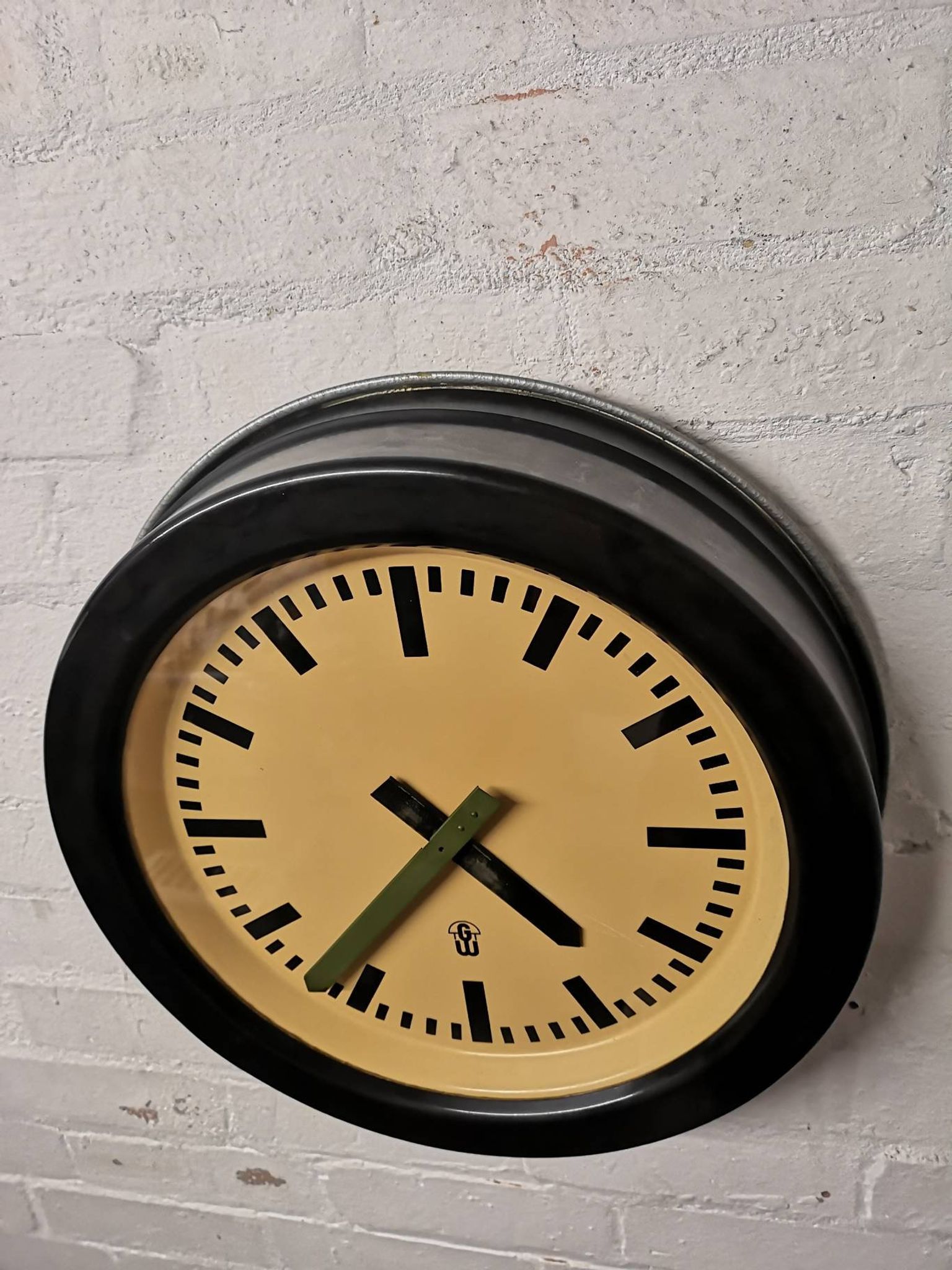 Large 1950s Bakelite East German Modernest Factory Clocks By GW ( Geratewerk Liepzig )